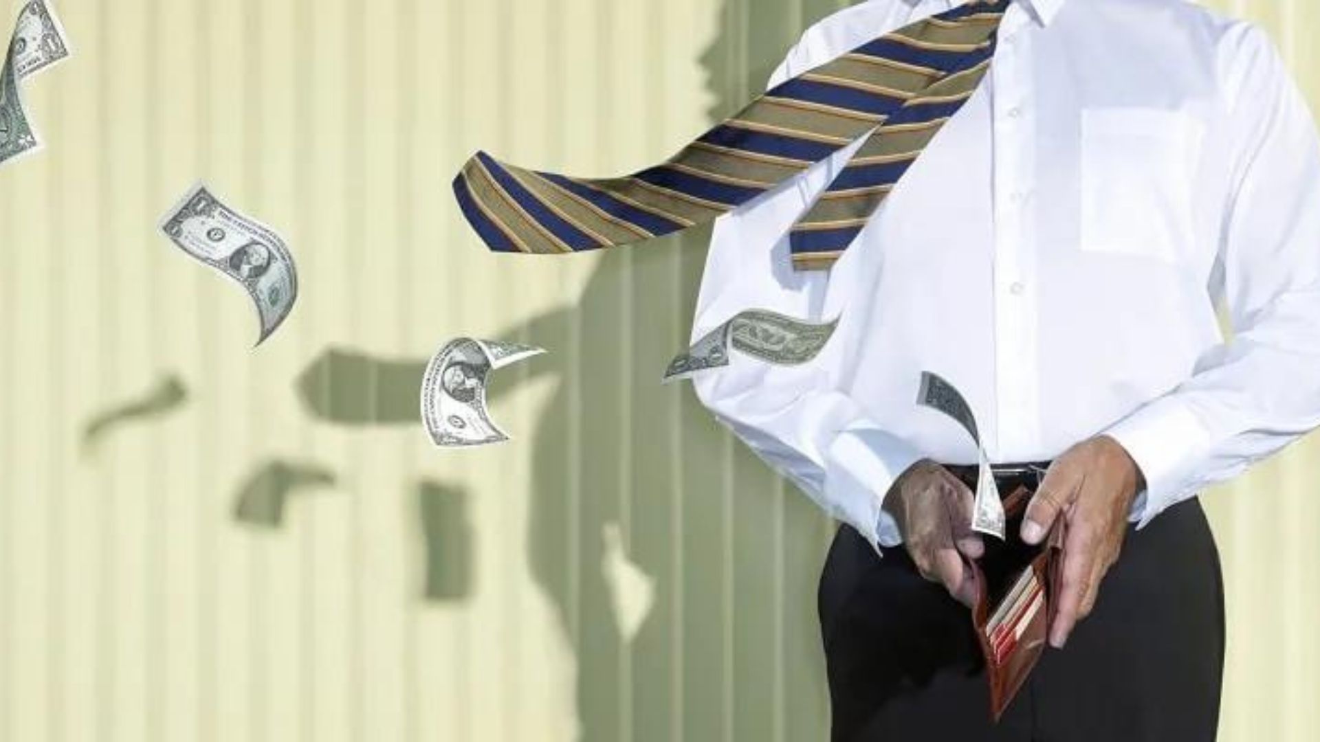 Mơ thấy mất tiền là điềm báo gì?